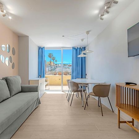 Newly Renovated Studio 2 Min From Playa La Arena Puerto de Santiago  Bagian luar foto