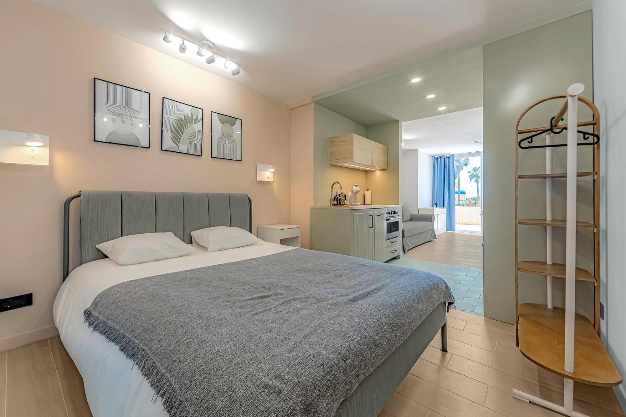 Newly Renovated Studio 2 Min From Playa La Arena Puerto de Santiago  Bagian luar foto