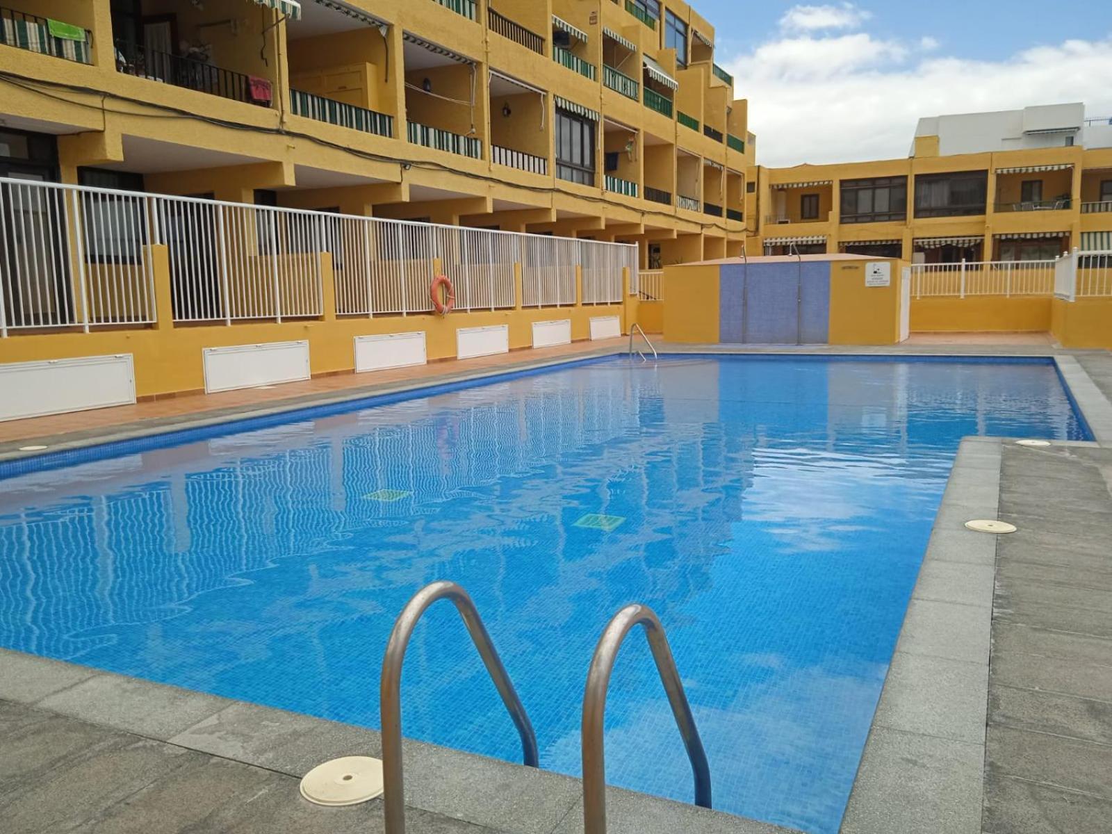 Newly Renovated Studio 2 Min From Playa La Arena Puerto de Santiago  Bagian luar foto